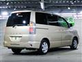 2005 Toyota Voxy