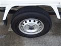 2005 Nissan Clipper Truck