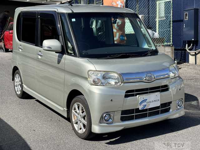 2013 Daihatsu Tanto