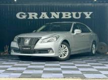 2015 Toyota Crown