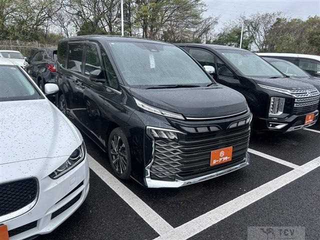 2023 Toyota Voxy