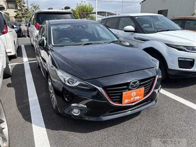 2014 Mazda Axela