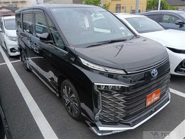 2022 Toyota Voxy