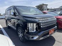 2019 Mitsubishi Delica D5