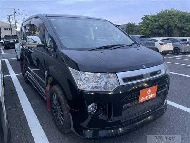 2018 Mitsubishi Delica D5