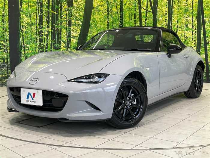 2025 Mazda Roadster