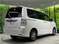 2012 Toyota Voxy