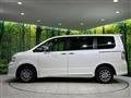 2012 Toyota Voxy