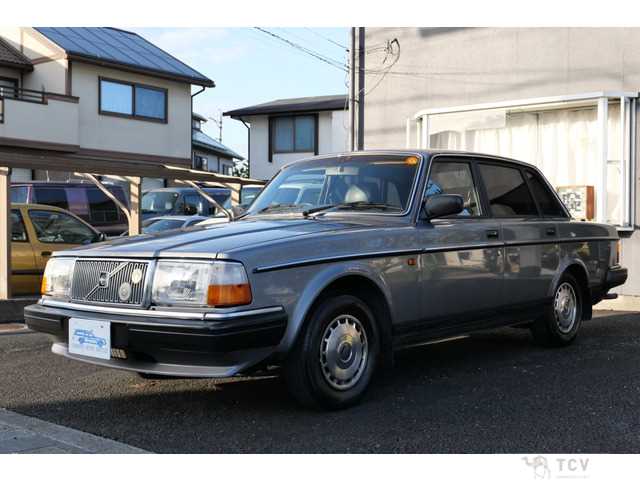 2026 Volvo 240