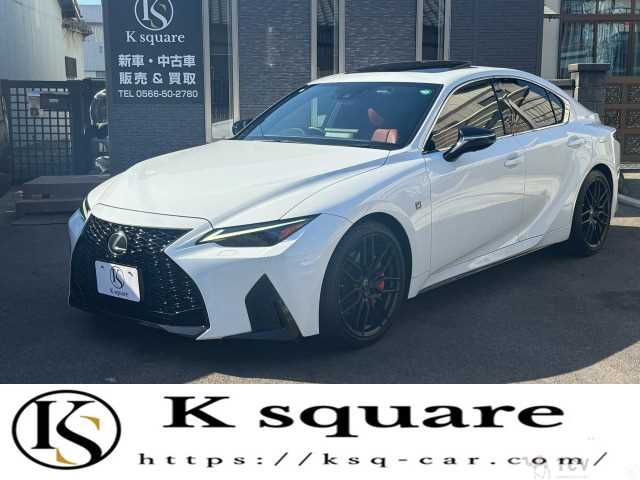 2021 Lexus IS
