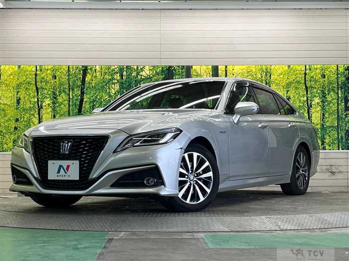 2019 Toyota Crown Hybrid