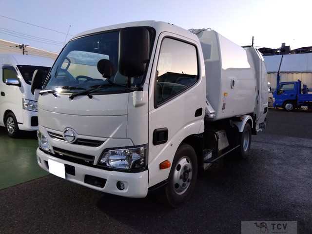 2017 Hino Dutro