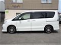2012 Nissan Serena