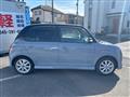 2005 Daihatsu Miragino