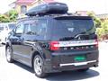 2007 Mitsubishi Delica D5