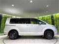 2018 Mitsubishi Delica D5