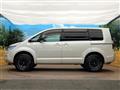 2019 Mitsubishi Delica D5