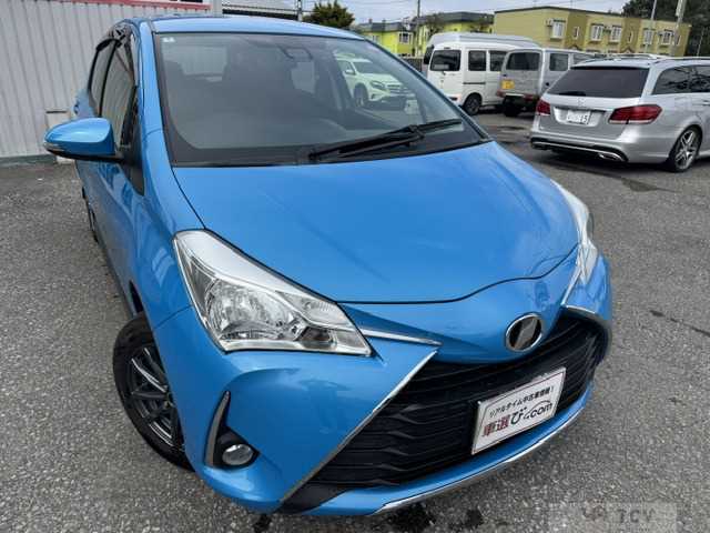 2017 Toyota Vitz
