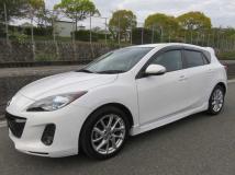 2013 Mazda Axela