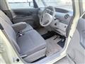 2011 Daihatsu Tanto
