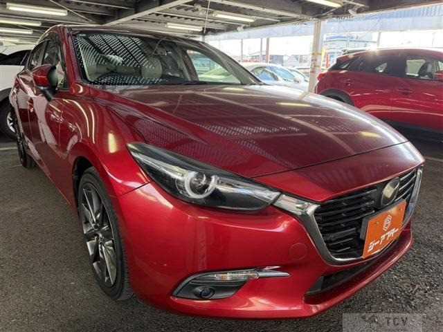 2016 Mazda Axela