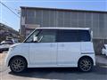 2010 Nissan ROOX