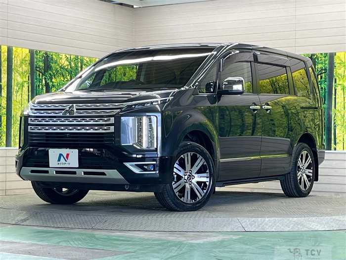 2022 Mitsubishi Delica D5