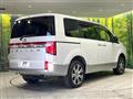 2024 Mitsubishi Delica D5