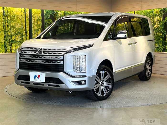 2024 Mitsubishi Delica D5