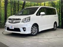 2013 Toyota Noah