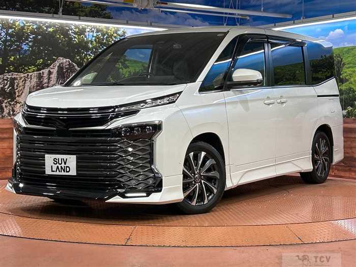 2023 Toyota Voxy