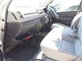 2005 Toyota Hiace Van