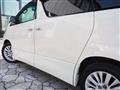 2013 Toyota Alphard G