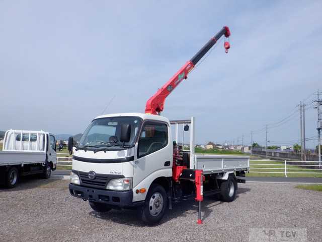 2011 Hino Dutro