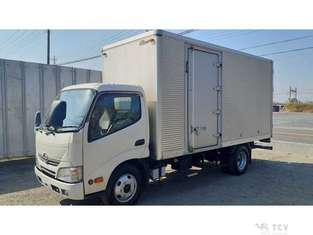 2014 Hino Dutro