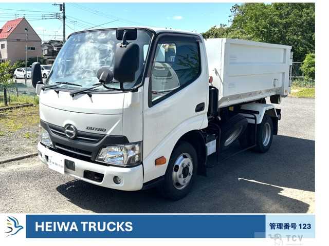 2017 Hino Dutro