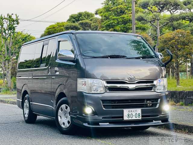 2013 Toyota Hiace Van