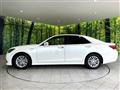 2016 Toyota Crown Hybrid