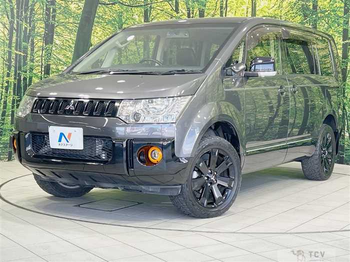 2017 Mitsubishi Delica D5