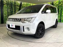 2011 Mitsubishi Delica D5