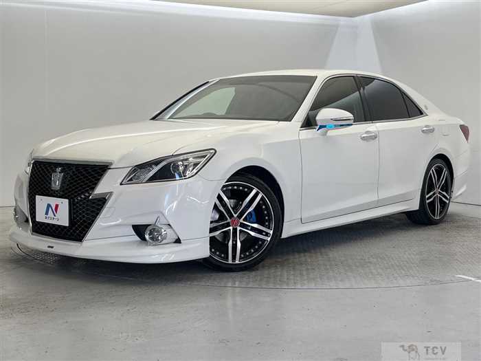 2013 Toyota Crown