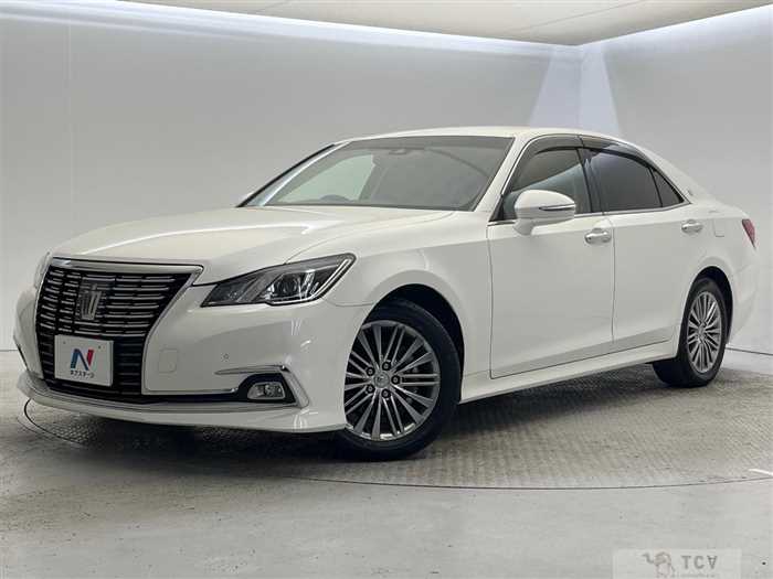 2016 Toyota Crown
