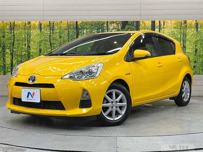 2013 Toyota AQUA