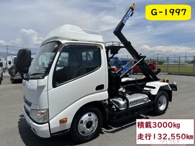2012 Hino Dutro