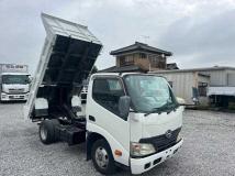 2012 Hino Dutro