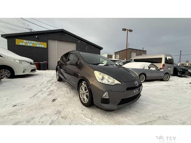 2012 Toyota AQUA