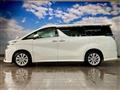 2015 Toyota Vellfire