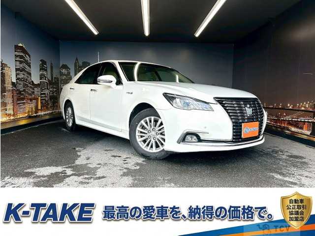 2016 Toyota Crown