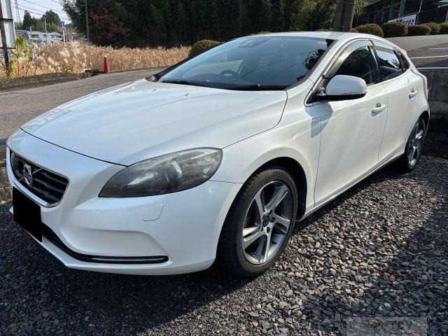 2014 Volvo V40