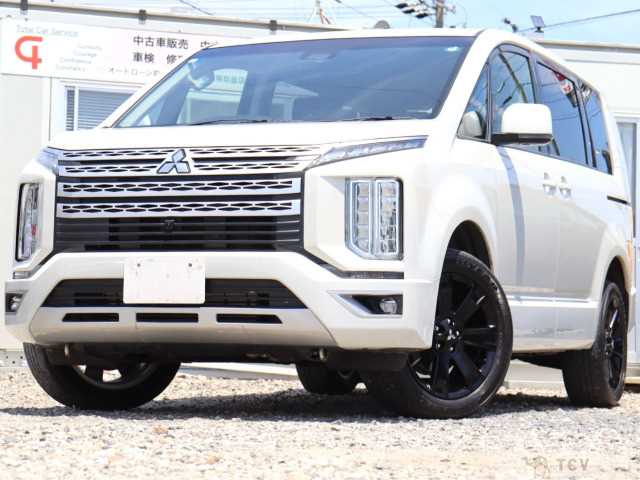 2020 Mitsubishi Delica D5